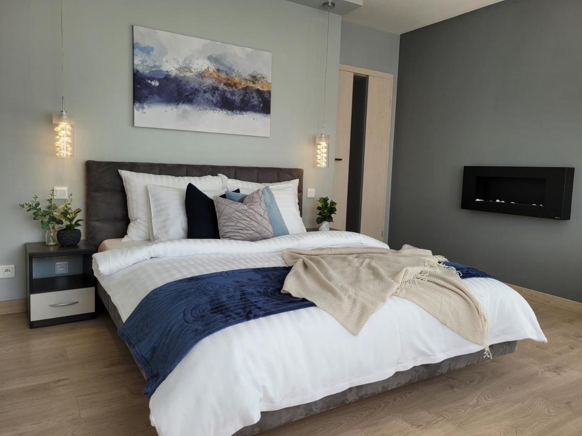 Apartament Penthouse Z Widokiem Na Sniezke I Prywatnym Parkingiem - By Spaceapart Jelenia Góra Extérieur photo