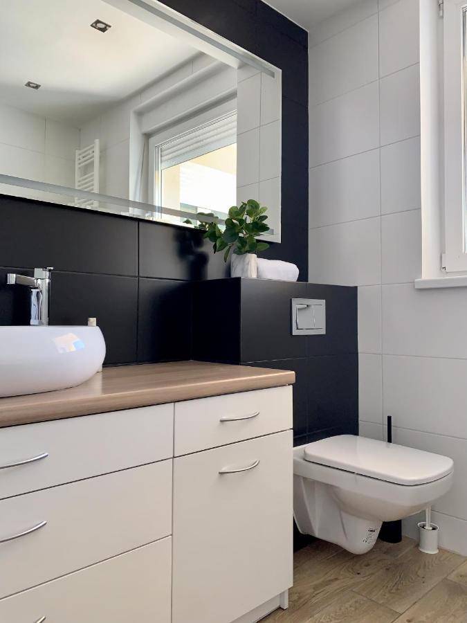 Apartament Penthouse Z Widokiem Na Sniezke I Prywatnym Parkingiem - By Spaceapart Jelenia Góra Extérieur photo